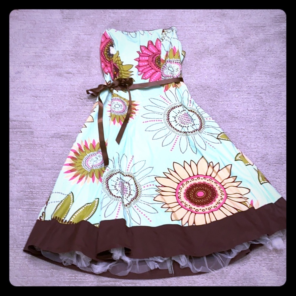 Strapless dress